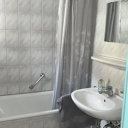 Gut Gelegene In Neustadt